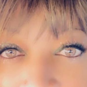 Meet your Posher, Stacey